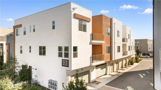 Building Photo - 155 Baluster