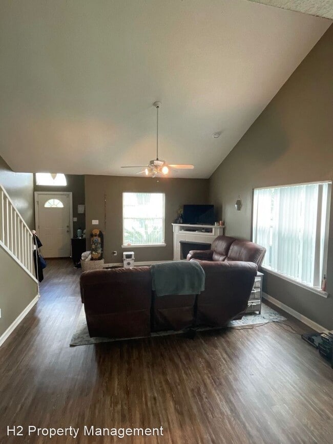 Building Photo - 2 br, 2 bath House - 4119 Castellan Drive