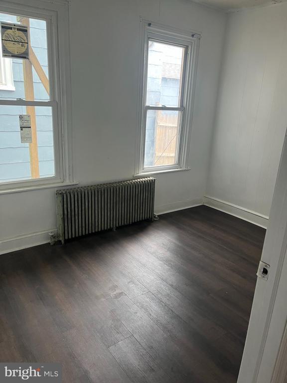 Foto del edificio - 327 E Pine St.