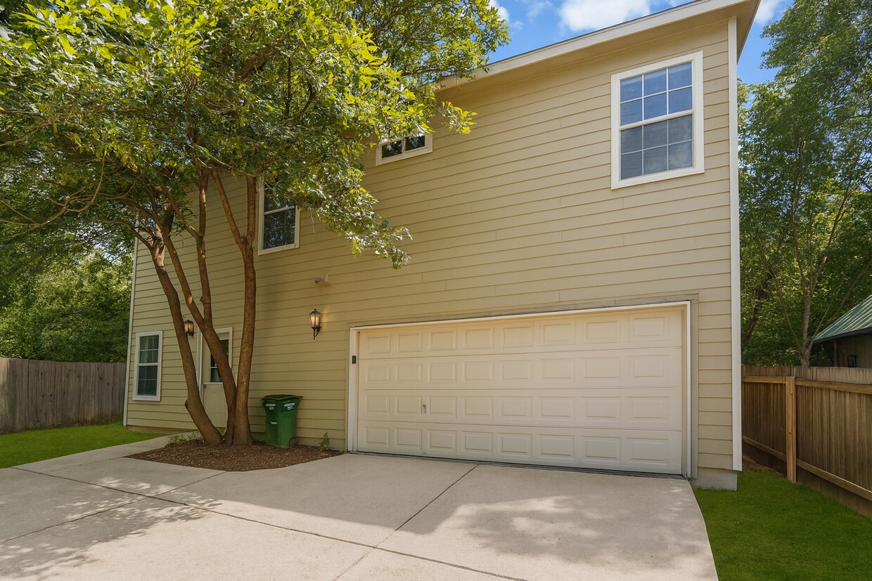 Foto principal - 408 Nelray Blvd