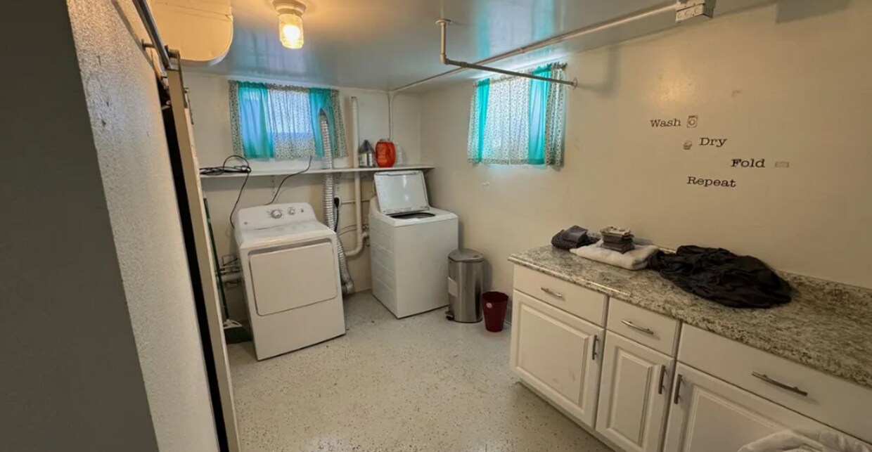 Foto del edificio - 2308 6th Ave