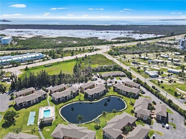 Foto del edificio - 16881 Davis Rd