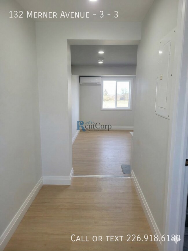 Photo du bâtiment - 132 Merner Ave