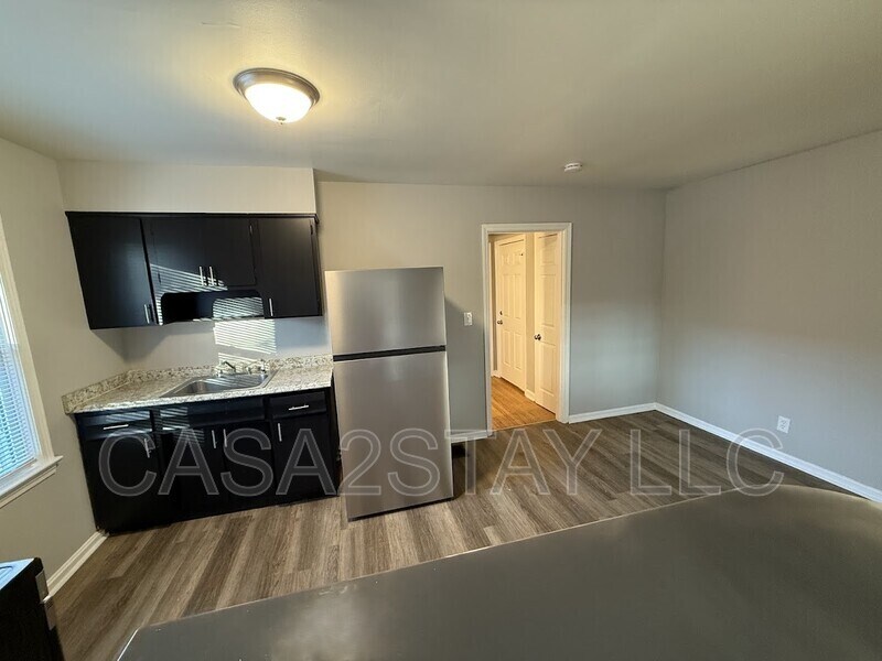 Photo - 1607 Algonquin Parkway - 4