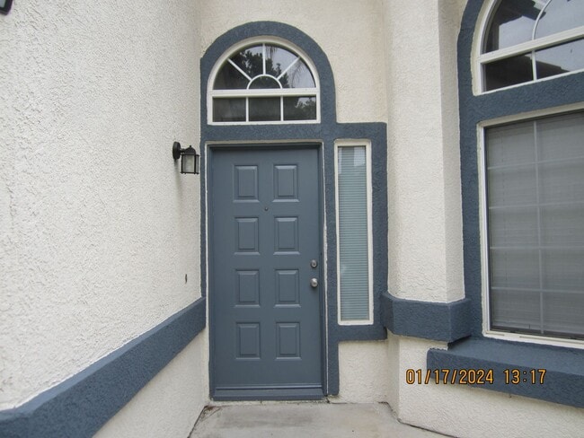 Building Photo - ORANGECREST BEAUTY COMPLETELY UPGRADED!