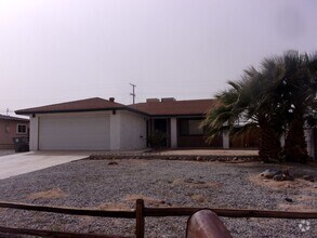 Building Photo - 5442 Abronia Ave
