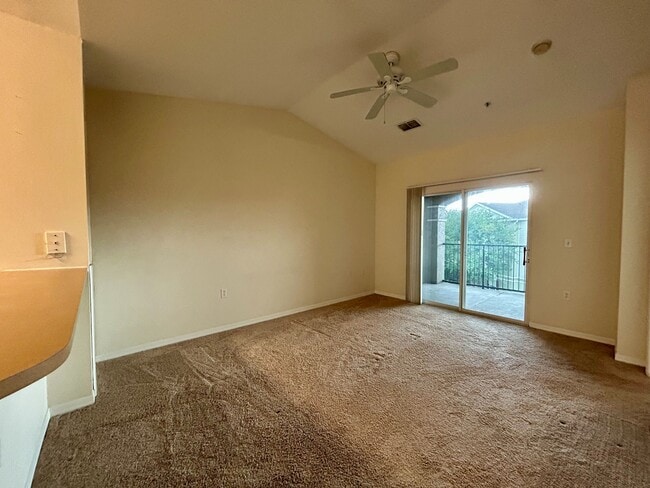 Photo - 8112 Claire Ann Dr (Orlando, FL) Townhome