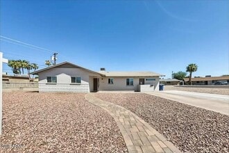 Building Photo - 1810 E Palmcroft Dr
