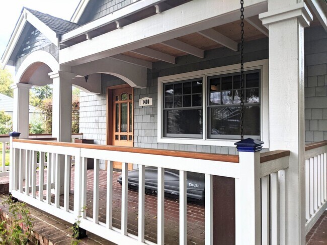 Building Photo - 1410 Wilson Ave