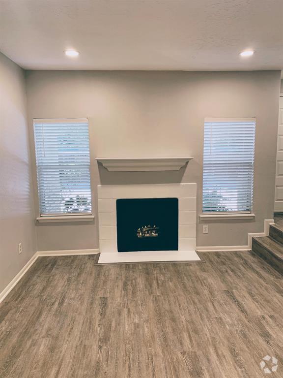 Building Photo - 2021 Spenwick Dr