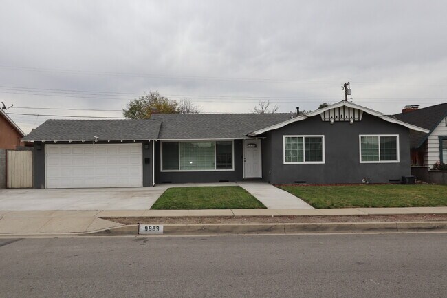 Building Photo - 9983 Vernon Ave