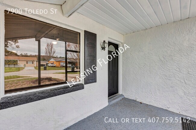 Foto del edificio - Renovated 3 bedroom 2 bathroom with Pool