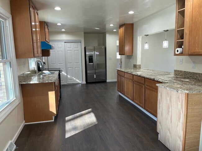 Foto del edificio - 1643 Arlington Ave