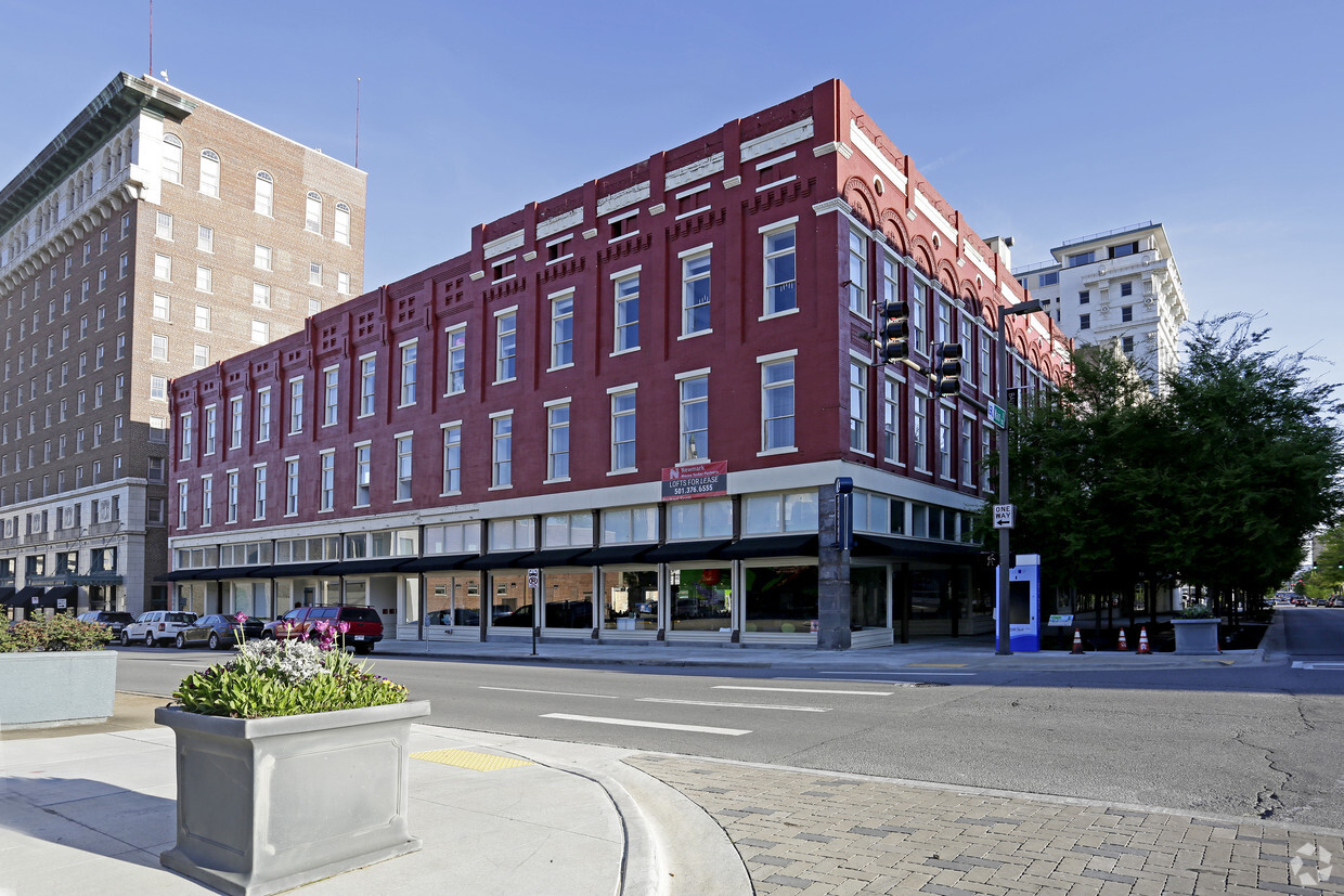 Primary Photo - Main St Lofts Building