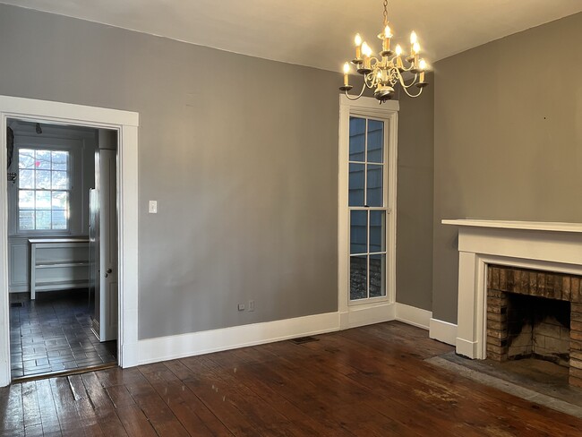 Dining room - 502 Liberty Hl