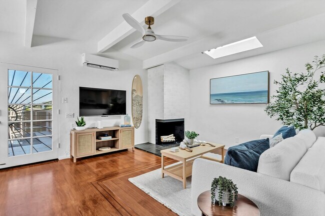 Foto del edificio - 4585 Saratoga Ave