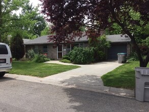 Building Photo - 605 S Jackson St