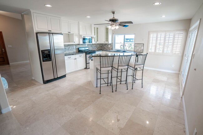 Building Photo - COMING SOON! 3 Bedroom Home for Rent in Va...