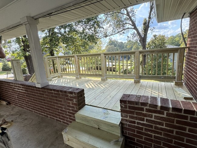 Foto del edificio - 3820 Orchard Rd SE