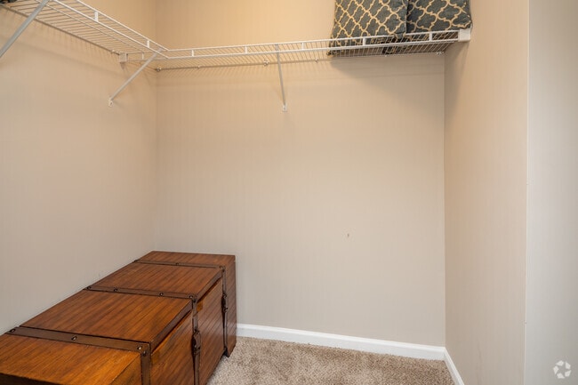 2BR, 2BA - Martinique - 1,035SF - Walk-In Closet - St. Andrews Apartments