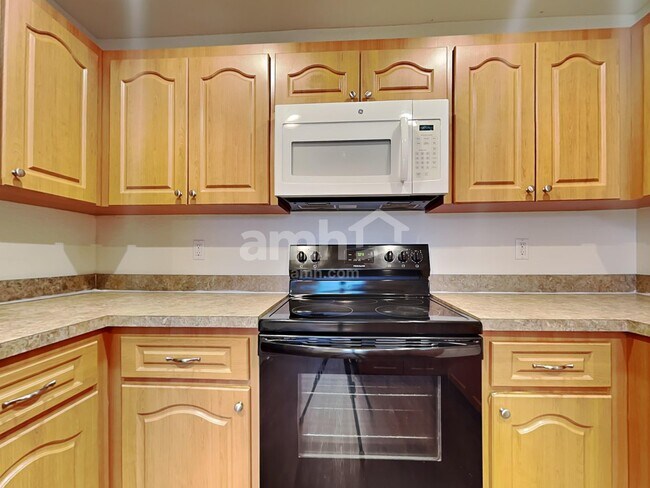 Building Photo - 4634 Great Blue Heron Dr