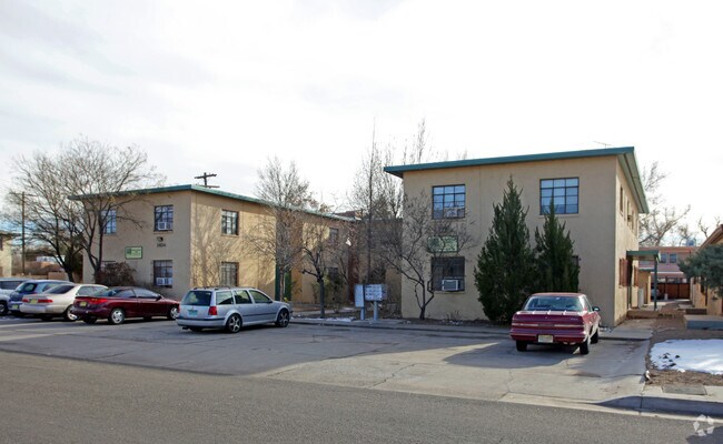 Primary Photo - 1404 Silver Ave SW
