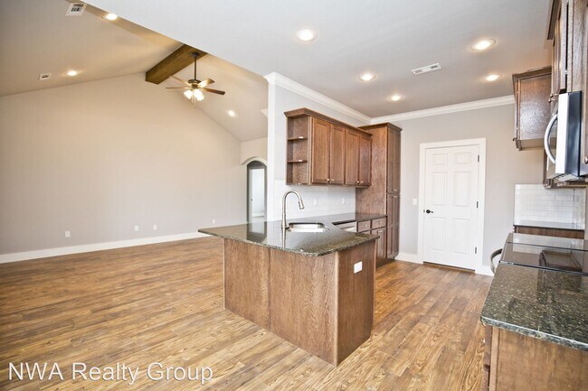 Foto del edificio - 3 br, 2 bath House - 109 Alder Street