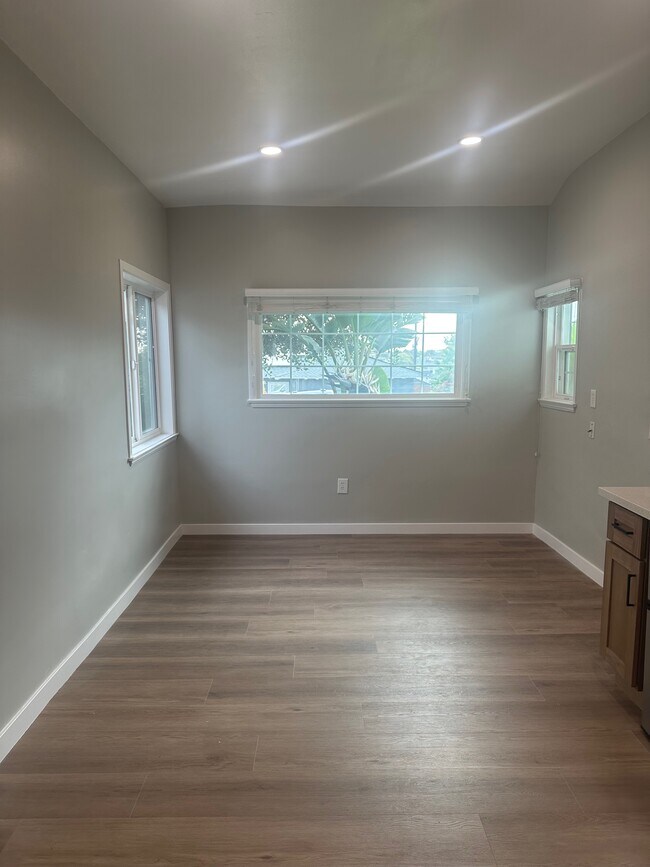 Foto del edificio - 931 Hillcrest St