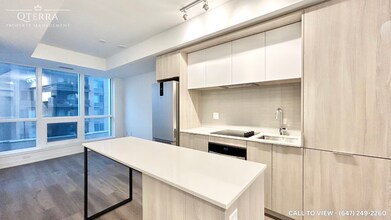Building Photo - 395 Square One Dr