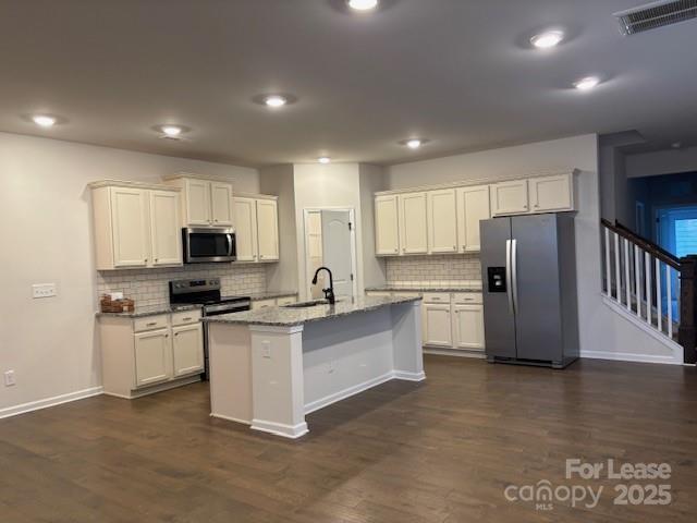 Foto del edificio - 1002 Sagecroft Ln