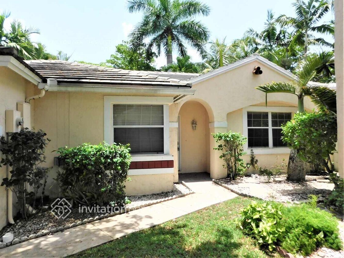 Foto principal - 851 NW 99th Ave