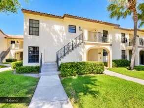 Building Photo - 2650 Greenwood Terrace