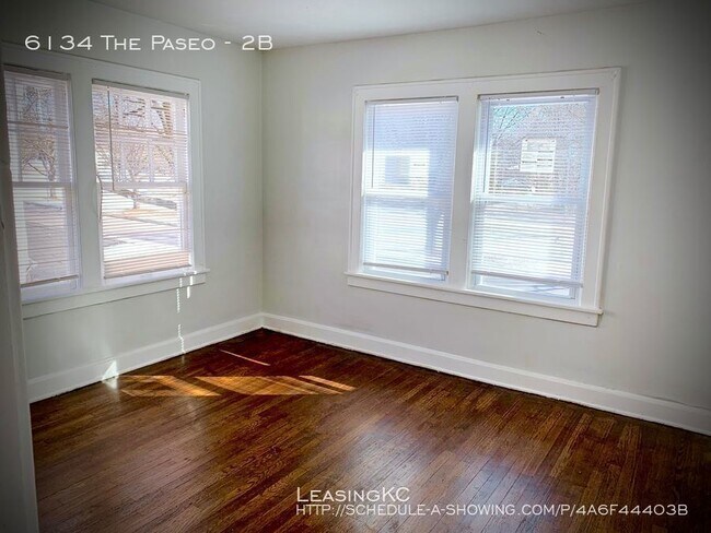 Foto del edificio - Gorgeous affordable duplex!