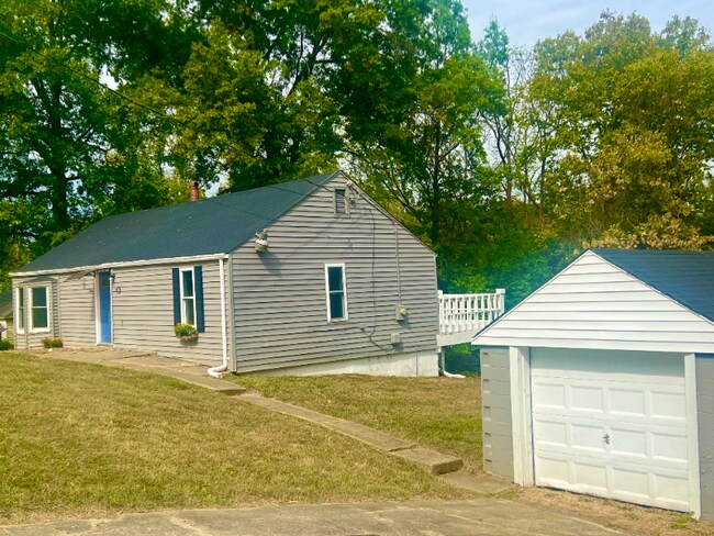 Building Photo - 5950 Jessup Rd