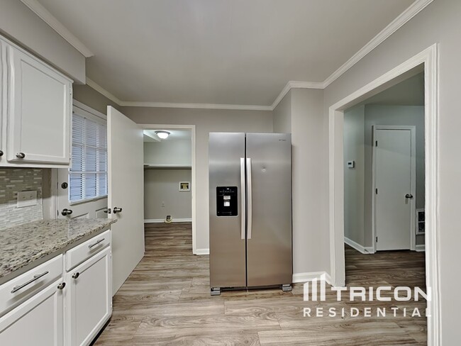 Building Photo - 4128 Labrador Drive Raleigh NC