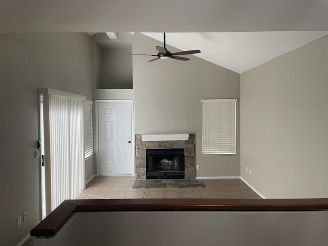 Building Photo - 3302 E Aire Libre Ave