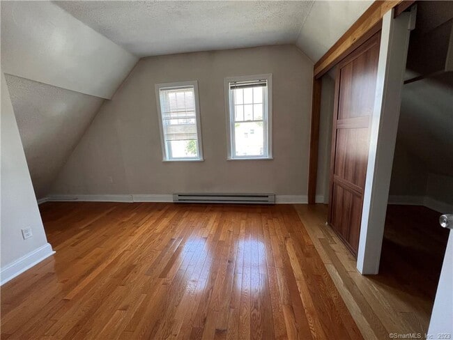 Building Photo - 105 Summerfield Ave