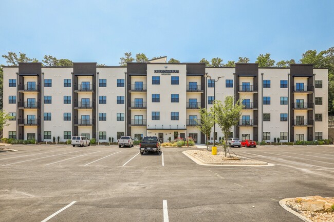 Building Photo - Creek Town Flats