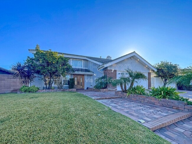 Photo - 9564 Peartree Ln House