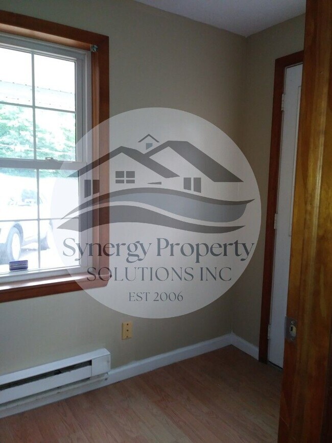 Foto del edificio - COMING SOON MADISON RANCH WITH 2 BATHS!