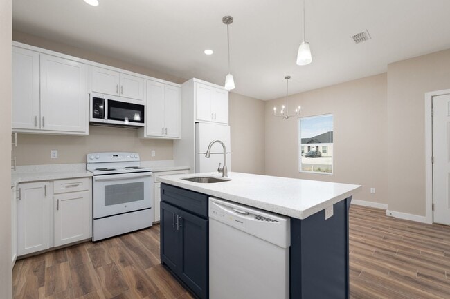Foto del edificio - 2429 Summit Rd