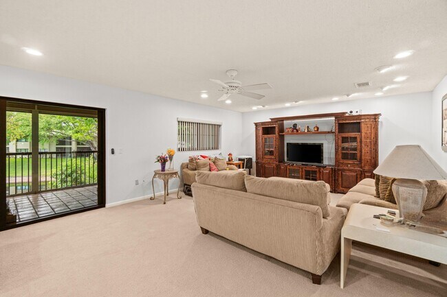 Foto del edificio - 46 Stratford Ln W