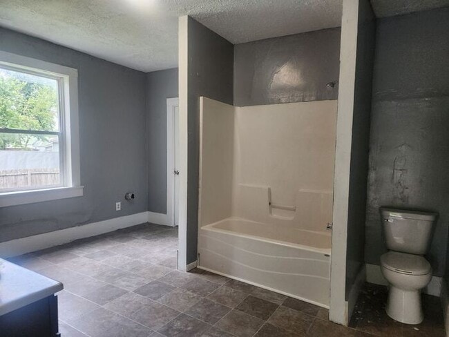 Foto del edificio - Cozy 2 B 2 BA Duplex - Now $200 Lower in Price !
