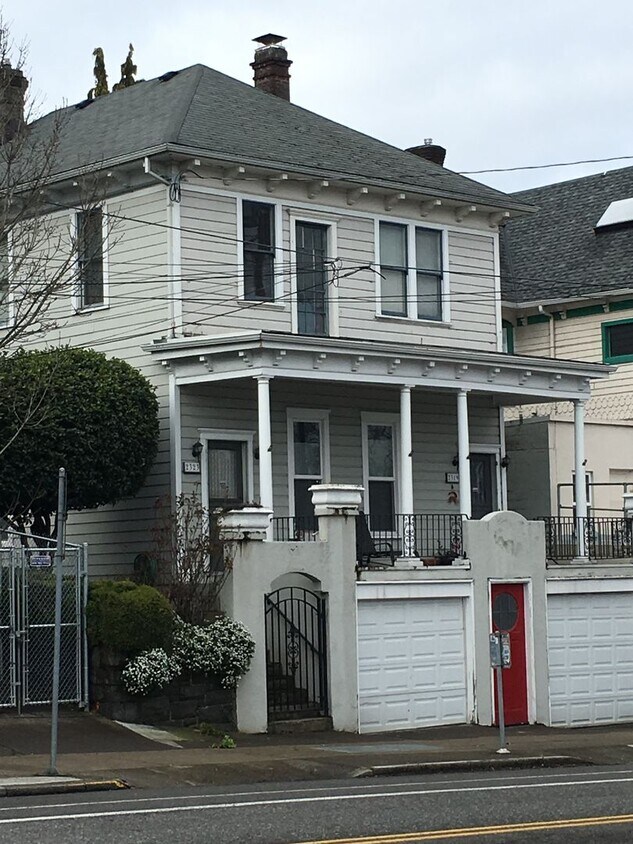 Primary Photo - 2319 SW 6th Ave