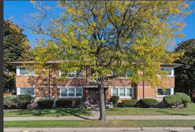 Photo - 1345 S Mannheim Rd Apartment