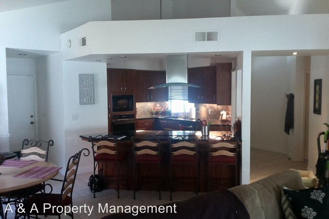 Building Photo - 3 br, 2 bath House - 9148 N. Woodlawn Dr.