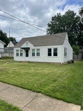 Building Photo - 339 3rd St
