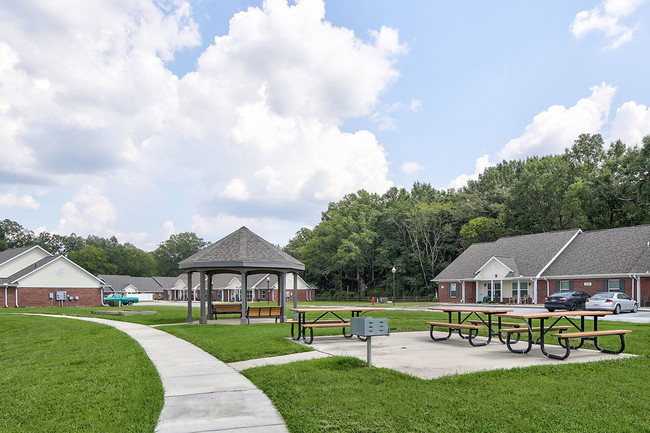 Building Photo - Saluda Commons