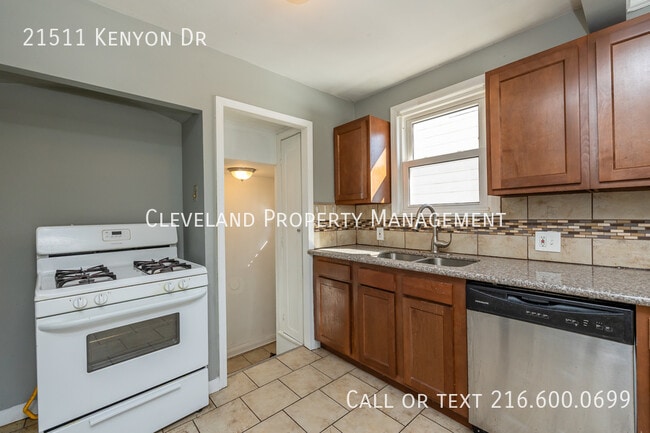 Building Photo - 21511 Kenyon Dr