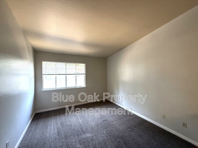 Foto del edificio - 390 Ash St